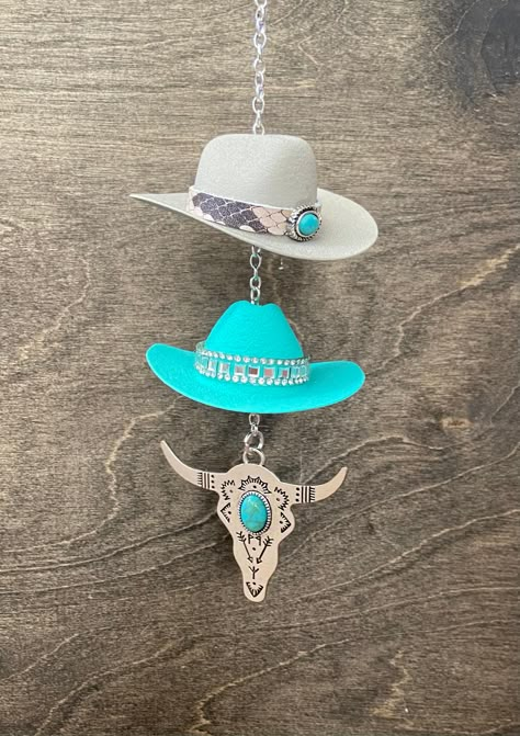 Cute Western Crafts, Western Items, Cowgirl Car Accessories, Western Crafts To Make And Sell, Cowboy Stuff, Western Car Decorations Interior, Western Jeep Interior, Truck Decor, Western Ideas