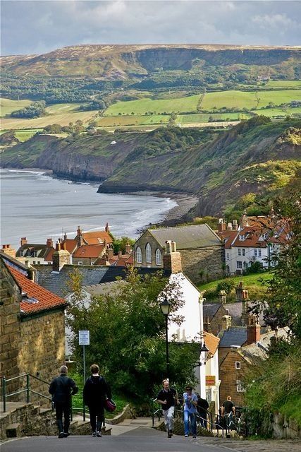 Robin Hood's Bay, North Yorkshire, England Landscape Ireland, North England, Kentish Town, Ireland Landscape, Yorkshire Dales, England And Scotland, English Countryside, England Travel, Robin Hood