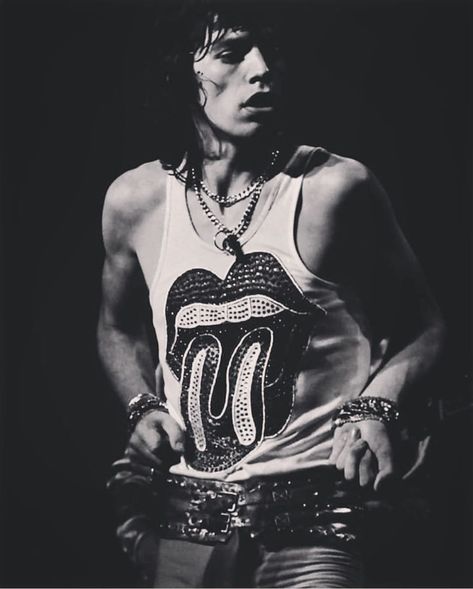 Instagram post by @rarestonesphoto • Jul 14, 2019 at 1:50am UTC Ying Gao, Mick Jagger Rolling Stones, Rolling Stones Logo, Moves Like Jagger, Charlie Watts, Stevie Ray, Keith Richards, Mick Jagger, Rock Legends