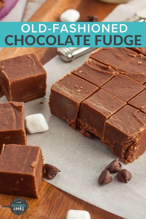 Fudge With Marshmallows, Fudge Recipe Condensed Milk, Creamy Fudge Recipe, Chocolate Fudge Recipes Easy, Easy Fudge Recipe, Milk Chocolate Fudge, Creamy Fudge, Old Fashioned Fudge, Easy Fudge