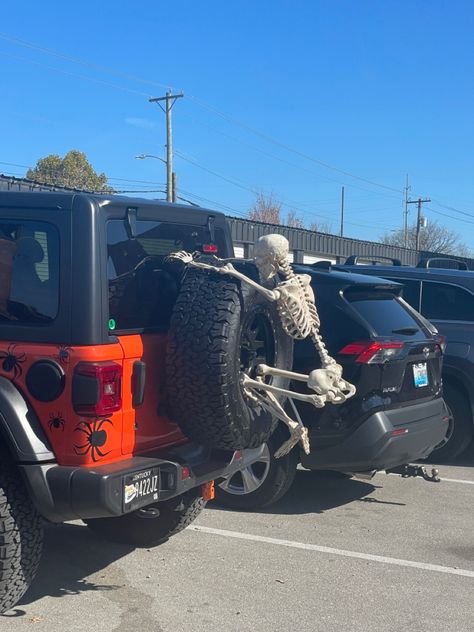 Decorate Jeep For Halloween, Halloween Jeep Wrangler Decorations, The Zombie Apocalypse, Jeep Decals, Jeep Cars, Zip Ties, Jeep Life, Zombie Apocalypse, Future Car