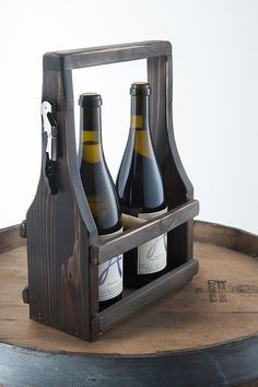 Beer Carrier, Wine Caddy, Wine Carrier, Wood Wine Racks, Wine Tote, Wine Holder, Wooden Projects, Diy Wine, Wine Racks