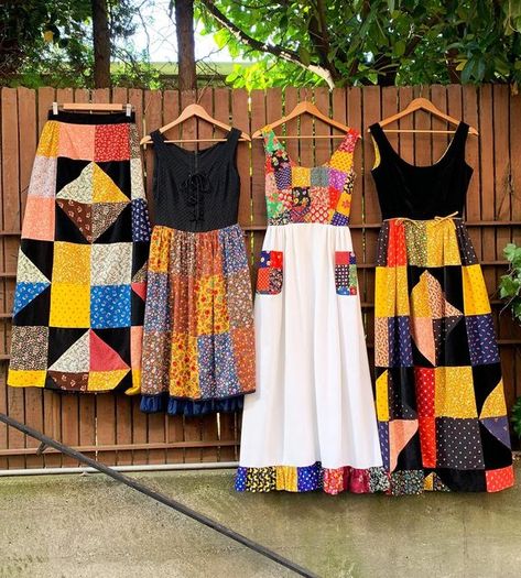 70s Patchwork Dress, Fun Sewing Ideas, Patchwork Clothes Diy, 70s Patchwork, Unique Sewing Projects, Sewing Project Ideas, Upcycled Clothes Diy, Ropa Upcycling, Quilted Dress