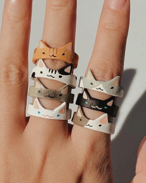 HANDMADE Cat Rings, Kitten Rings, Clay Rings, Cat, Animals, Cute, Cat Jewelry, Cat Lover Gifts, Animal Shaped Rings, Original Design - Etsy Cute Cat Ceramic, Ceramic Rings Diy, Cute Clay Accessories, Diy Cat Gifts, Clay Cat Ideas, Clay Ring Ideas, Polymer Creatures, Cat Rings, Diy Clay Rings