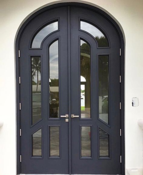 Arched Exterior Doors, Arched Entry Doors, Craftsman Front Doors, Porte In Ferro, Entry Door Designs, Front Door Inspiration, House Main Door, House Front Door Design, Iron Front Door