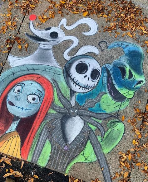 Disney at Home sur Instagram : This takes Disney at Home to another level! Loving this awesome artwork by the talented @jesssscreates!😍 #halloween #disney… Chalk Art Ideas Halloween, Cool Chalk Art Ideas, Chalk Ideas Halloween, Halloween Sidewalk Chalk Art Ideas Easy, Scary Chalk Art, Chalk Halloween Art, Chalk Art Halloween, Disney Chalk Art, Chock Art