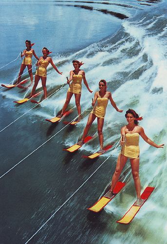 1960's ~ Cypress Gardens Water Skiing Show In Florida Cypress Gardens, Waves Art, Slim Aarons, Vintage Swimsuits, Art Et Illustration, Water Skiing, Surfs Up, Moda Vintage, Vintage Beach