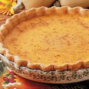 Golden Squash Pie Squash Pie Recipes, Butternut Squash Pie, Squash Pie, Thanksgiving Pie Recipes, Buttermilk Pie, Butternut Squash Recipes, Delicious Pies, Squash Recipes, Easy Pumpkin