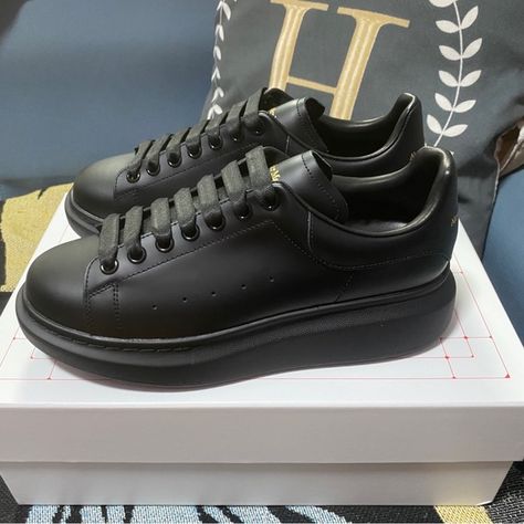 Alexander McQueen black oversized sneakers White Leather Sneakers Men, Black Alexander Mcqueen, Alexander Mcqueen Sneakers, Mcqueen Shoes, Mcqueen Sneakers, Alexander Mcqueen Shoes, White Leather Sneakers, Alexander Mcqueen Men, Sneakers Men Fashion