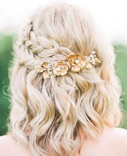 Middle Hair, Bridal Braids, Prom Hairstyles For Short Hair, Bridesmaid Hair Updo, Short Wedding Hair, Wedding Hair Down, Penteado Cabelo Curto, Spring Hairstyles, Half Up Hair