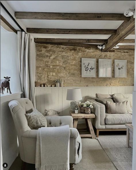 Cottage Lounge, Cottage House Interior, Cottage Living Room, Christmas Cottage, Cosy Living, Cottage Living Rooms, Cosy Living Room, Cottage Interiors, Cottage Living