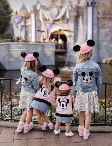 Mommy And Me Disney Outfits, Mommy And Me Disney, Disney Family Outfits, Disney Cruise Family, Disney Outfits Women, Disneyland Birthday, Disneyland Christmas, Happy Halloween Shirt, Disney World Vacation Planning