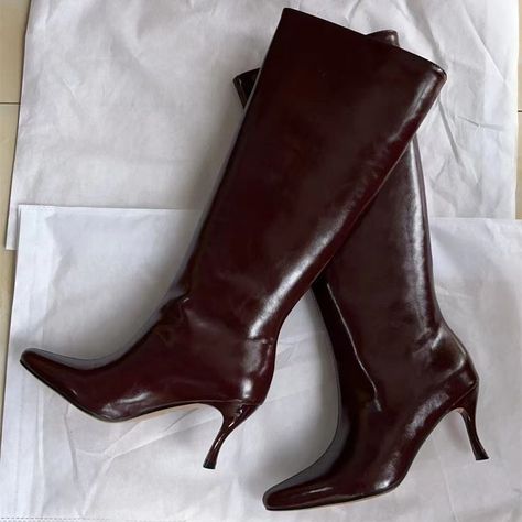 by Yyvonne Dr Shoes, Knee Length Boots, Shoe Inspo, Aesthetic Shoes, Boots Women Fashion, Barefoot Shoes, Women Boots, Trendy Sneakers, Mode Inspo