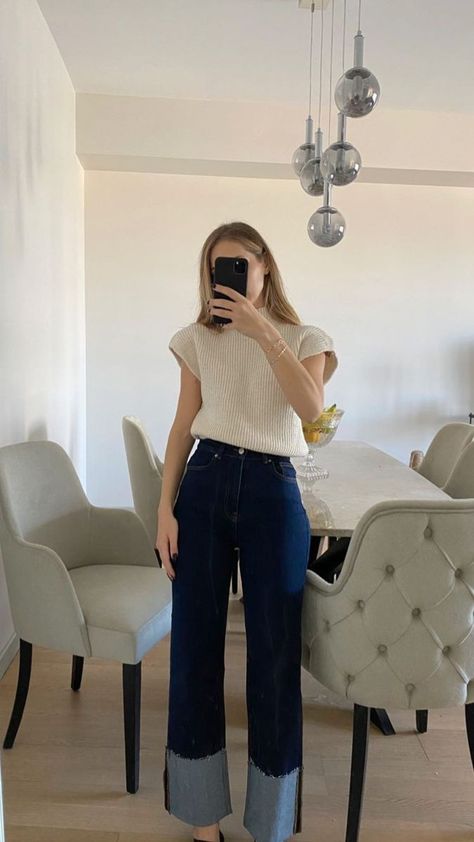 Old Money Causal Outfits, Informal Job Interview Outfit, Jean Work Outfits Women Office Summer, Basic Outfits For University, Florida Business Casual Women, 1 Inch Curling Iron Hairstyles, Intern Outfit College, Uni Fits Summer, Summer Scarf Outfit