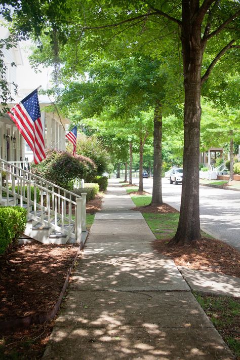 A STROLL THROUGH THEIR NEIGHBORHOOD. Beautiful Neighborhoods Street, American Neighborhood Aesthetic, Southern Neighborhood, Happy Neighborhood, American Neighborhood, America House, Walking Home From School, House In America, Life In Usa