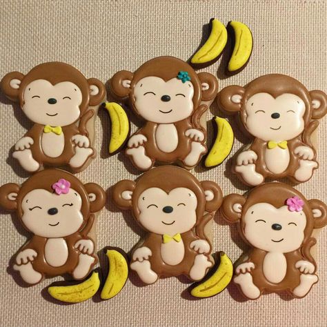 Monkey Cookies Monkey Cookies Decorated, Baby Shower Monkey, Banana Birthday, Monkey Party Ideas, Baby Shower Monkey Theme, Jungle Safari Cake, Monkey Cookies, Monkey Birthday Parties, Safari Cookies