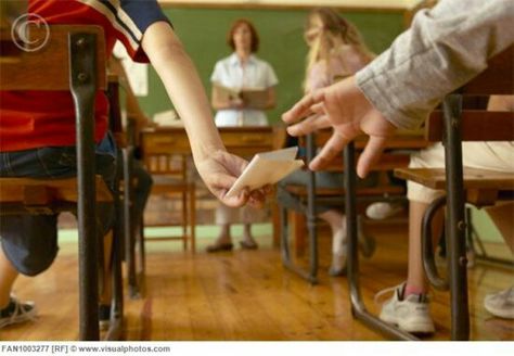 Passing notes in class.... 1990s Childhood, Passing Notes, Kickin It Old School, Country School, Kids Memories, Paper Boat, Oldies But Goodies, How To Grow Taller, Good Ole