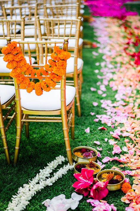 Indian Wedding Flower Arrangements, Aisle Entrance Decor, Indian Wedding Aisle, Indian Wedding Centerpieces, Creative Chair, Indian Wedding Flowers, Wedding Flower Ideas, Moonage Daydream, Aisle Decorations