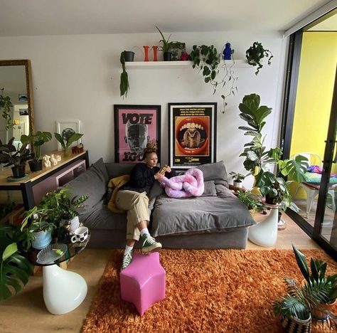 Artsy Maximalism, Modern Eclectic Apartment, Cozy Maximalism, Unique Apartment, Women Cave, Cozy Porch, Cave Room, Cozy Patio, Deco Studio