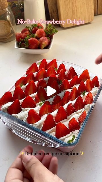 Strawberry Jelly Dessert Recipes, Puding Strawberry, Strawberries And Cream Lush Dessert, Yoghurt Jelly Pudding, Strawberry Pudding With Vanilla Wafers, Cold Sweets, Pineapple Jelly, Strawberry Pudding, Strawberry Delight