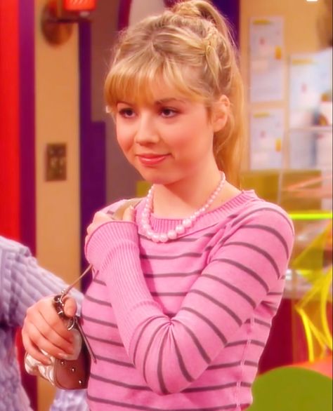 Icarly Pfp, Toddler Locs Boy, Icarly Videos, Victorious Jade And Beck, Sam Pocket, Icarly Carly, Janette Mccurdy, Jannette Mccurdy, Jade And Beck