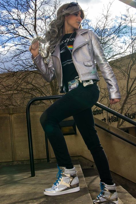 Female quicksilver cosplay!! X Men Cosplay Female, Xmen Halloween Costumes, Xmen Outfits, Quicksilver Cosplay, Fnaf Outfits, Female Cosplay Ideas, Gender Bend Cosplay, X Men Costumes, Xmen Cosplay