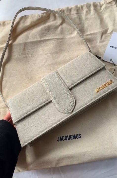 Jacemus Bags, Jaqmeous Bag, Jacquemus Bag Aesthetic, Jacquemus Outfit, Jacquemus Bag Outfit, Jacquemus Bag Colors, Jacquemus Bag Cream, Jacquemus Linen Bag, Jaquemus2020 Bag