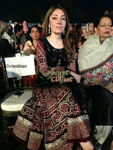 Sindhi traditional dress wear Sharmila faroqi Sindhi Dress, Pakistani Frocks, Balochi Dresses, Balochi Dress, Long Frock Designs, Pakistani Dresses Online, Simple Kurti Designs, Pakistani Dresses Casual, Pakistani Fashion Party Wear