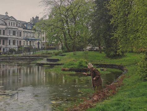 AURORA en Instagram: “Today I went to the park and picked up trash from a beautiful lake that had some ducks in it. I was afraid they might eat the plastic…” Aurora Singer, Goth Cottagecore, Aurora Rose, Ocean Birthday, Aurora Aksnes, Aesthetic Names, The Good Witch, Stavanger, Creative Things