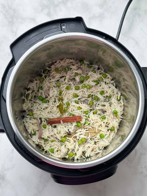 Peas Pulao, Stovetop Pressure Cooker, Pulao Recipe, Rice Dish, Green Peas, Instant Pot Pressure Cooker, Basmati Rice, Rice Dishes, Biryani