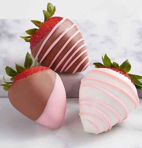 Strawberries Chocolate Covered, Dipped Fruit, Dipped Berries, Fruit Treats, Sweet Baby Shower Ideas, Charlotte Cake, Chocolate Covered Strawberry Recipe, Strawberries Chocolate, Chocolate Dipped Fruit