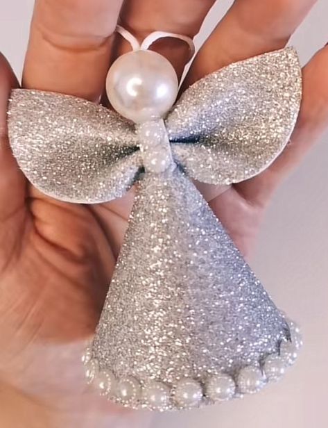 Christmas Angel Ornaments Handmade, Christmas Angels Diy, Christmas Bazaar Crafts, Christmas Bazaar Ideas, Chrismas Crafts, Fabric Christmas Decorations, Christmas Angel Crafts, Fancy Christmas Ornaments, Diy Christmas Ornaments Easy