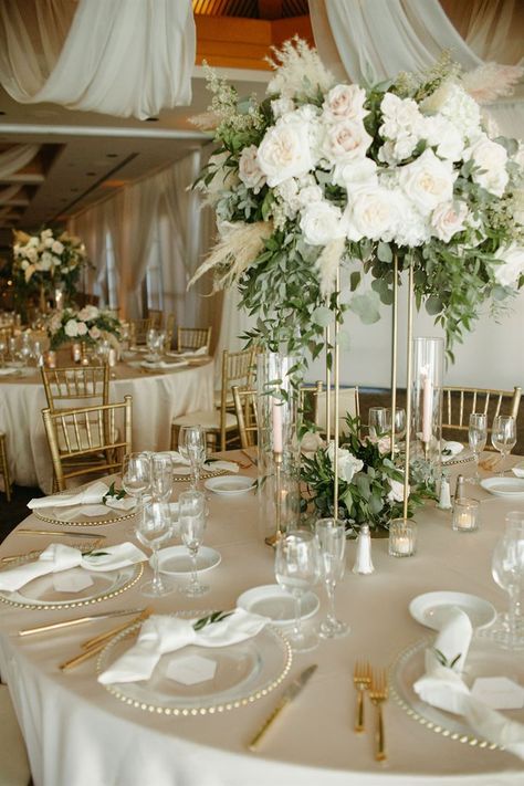 Golf Course Wedding Flowers, Golf Course Wedding Reception, Wedding Aisle Decorations Outdoor, Champagne Wedding Themes, Wedding Planning Boards, Fullerton California, Wedding Halls, Golf Course Wedding, Indoor Reception