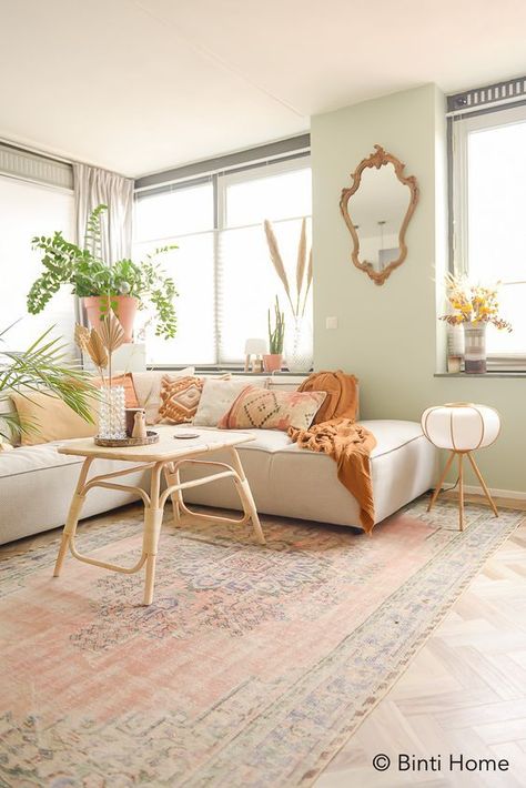 Marrocan Interiors, Pastel Scandinavian Interior, Aesthetic Home Decor Ideas, Salas Living Room, Pastel Interior, Natural Living Room, Aesthetic Home Decor, Pink Living Room, Home Decor Ideas Living Room