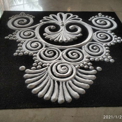 Large Rangoli Designs, White Rangoli, Diwali Vibes, Rangoli Designs For Competition, Hearts Paper Crafts, Free Hand Designs, Easy Rangoli Designs Videos, Very Easy Rangoli Designs, Rangoli Designs Simple Diwali