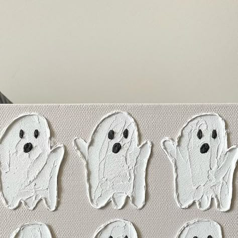 Textured Halloween Art, Halloween Texture Art, Christmas Textured Art, Halloween Ghost Trend Painting, Ghost Texture Art, Halloween Ghost Canvas Paintings, Ghost Crafts, Ghost Diy, Halloween Baskets