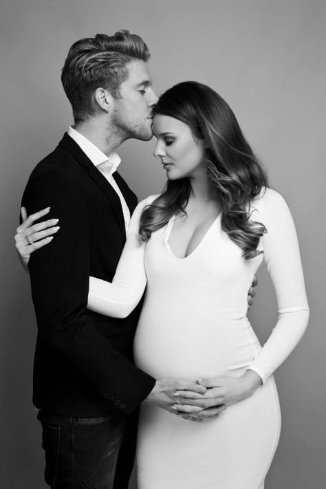 24 Heartmelting Maternity Photo Ideas You Must Have  #Photography Studio Maternity Shoot, Maternity Studio Photoshoot, Studio Maternity Photos, Maternity Photography Poses Outdoors, Maternity Photography Poses Couple, Pregnancy Photos Couples, Maternity Photography Studio, Maternity Photography Outdoors, Maternity Photography Poses Pregnancy Pics