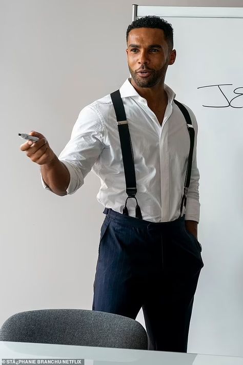 Emily In Paris Men Outfit, Lucian Laviscout, Alfie Emily In Paris, Emily In Paris Wallpaper, Black Men In Suits, Emily In Paris Outfits Inspiration, Actor Photoshoot, Lucien Laviscount, Casual Outfits For Men