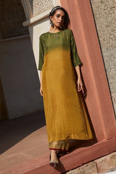 Buy Yellow Habutai Silk Round Tunic For Women by Medha Online at Aza Fashions. Linen Style Fashion, Bandhani Print, Stylish Kurtis Design, Simple Kurti Designs, Salwar Designs, Long Kurti, Long Kurti Designs, Casual Indian Fashion, Kurti Designs Party Wear