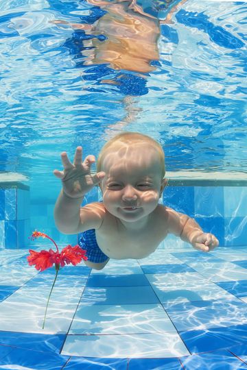 Swimming School, 16 Weeks Pregnant, Pregnancy Apps, How To Swim, Swim School, Swimming Lessons, Pool Picture, Water Sports Activities, Pool Safety