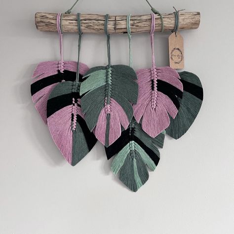 Monstera Leaf wall hanging macrame is unique gift idea for new Apartment and for baby playroom. It is a minimal and boho style piece on any wall at your living area in bohemian, Nordic, vintage, farmhouse style. This stylish wall hanger will bring coziness and warmth to your home. Macrame can be hung over a bed, above a fireplace, near a desk in your work place, in an entry hall or in a baby room. You can add it to a wall gallery to give your collection a bit of hippie vibe. It is also a perfect Macrame Decor Ideas, Colored Macrame, Macrame Feather Wall Hanging, Mirror Luxury, Nordic Vintage, Jungle Nursery Decor, Variegated Monstera, Baby Playroom, Fiber Wall Art