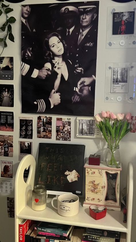 Room Ideas Rockstar Gf, Lana Del Rey Posters, Posters Aesthetic, Rockstar Gf, Pinterest Room Decor, Room Goals, Aesthetic Coquette, Redecorate Bedroom, Pretty Room