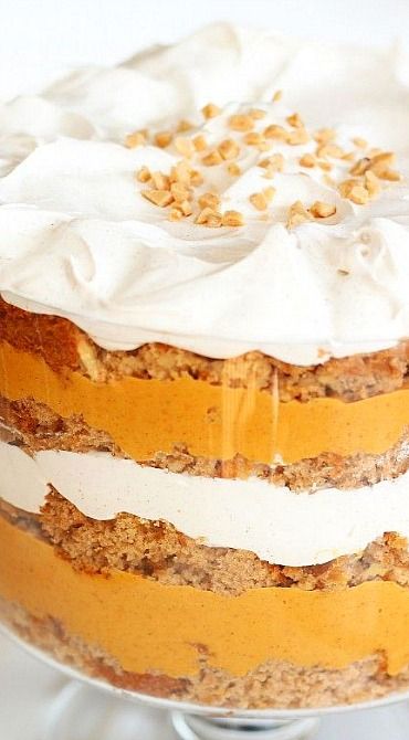 Spice Cake Trifle, Fall Trifle, Spice Cake Pumpkin, Trifle Bowl Desserts, Pumpkin Rocks, Pumpkin Trifle, Pumpkin Butterscotch, Trifle Bowl Recipes, Cake Trifle