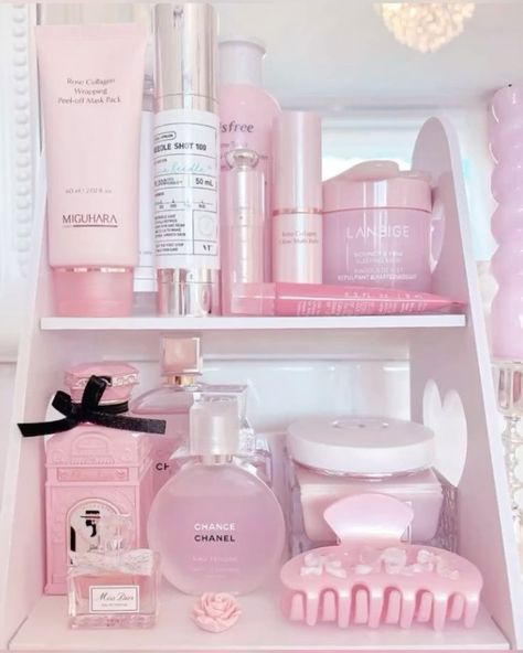 Soft Pink Girly Aesthetic, Pink Moodboard Aesthetic, Pink Aesthic, Pink Aesthetic Skincare, Pink Skincare Aesthetic, Coquette Items, Pink Aesthetic Fashion, Makeup Lifestyle, Pink Lifestyle