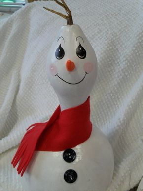 Gourds Painted, Gourds Diy, Snowman Gourds, Elf Christmas Decorations, Painted Snowman, Gourds Birdhouse, Decorative Gourds, Hand Painted Gourds, Gourds Crafts