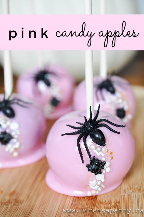 Pink Candy Apples: homemade candy apples just like you used to get at the fair or carnival, but made even better in pretty pink. Pink Candy Apples, Pink Halloween Party, Halloween Cheesecake, Halloween Snack Mix, How To Make Pink, Spooky Birthday, Postres Halloween, Caramel Apples Homemade, Life Is A Party