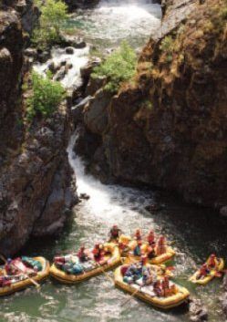 Rogue River Oregon, Adventure Inspiration, Whitewater Rafting, River Rafting, Oregon State, Cool Landscapes, Outdoor Adventure, Rafting, Cool Places To Visit