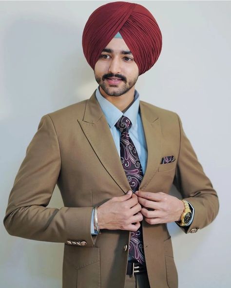 Sardar Suits Mens Fashion, Coat Pant For Men Sardar Ji, Paint Coat For Men Wedding, Coat Paint For Men Wedding, Sardar Fashion Turban, Sardar Coat Pent, Punjabi Coat Pant With Turban, Coat Pent Men Suits With Turban, Pant Coat For Men Wedding Sardar