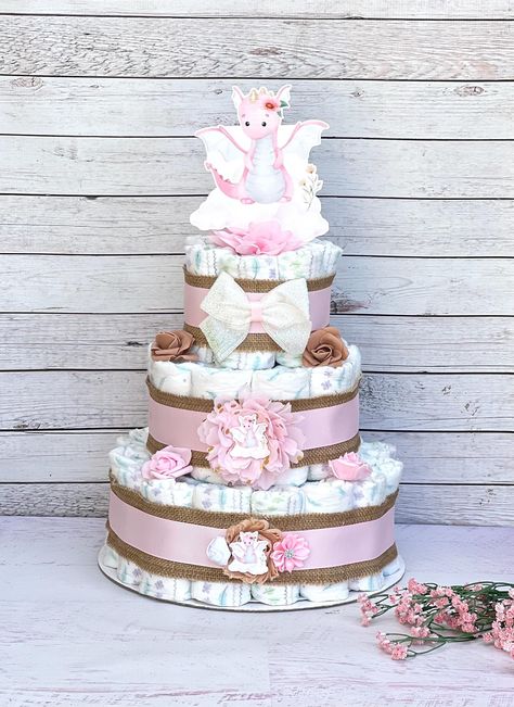 Diaper Cake Girl, Dragon Baby Shower, Girl Baby Shower Centerpieces, Cake Girl, Baby Shower Girl, Baby Shower Diaper Cake, Baby Shower Decoration, Baby Shower Diapers, Diaper Cakes