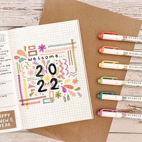 Colourful Scrapbook Ideas, Colorful Journal Ideas, Colourful Journal, 2024 Journal, Bullet Journal Ideas Templates, Creating A Bullet Journal, Bullet Journal Paper, Drawing Journal, Bullet Journal Aesthetic